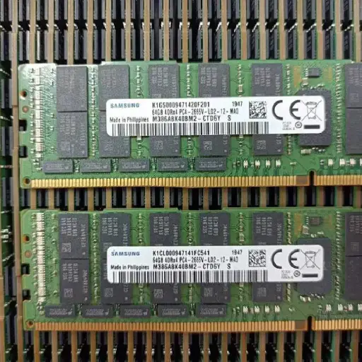 [7049085] 32GB DDR3L-1333/PC3L-10600 Registered DIMM
