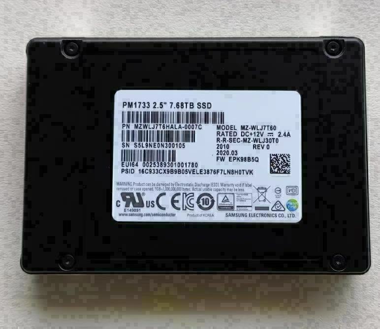HDS VSP SFF 7.6TB NVMe Drive
